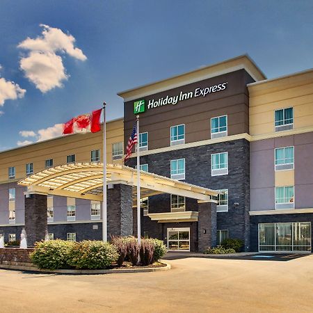 Holiday Inn Express & Suites Cheektowaga North East By Ihg Exterior photo