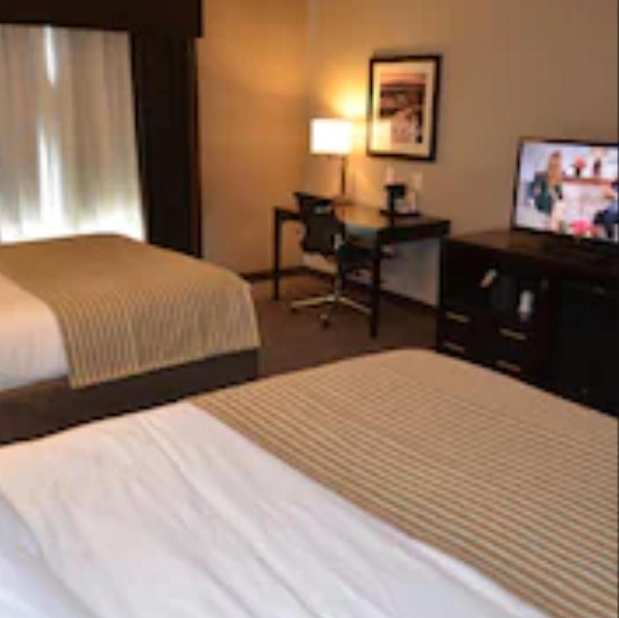 Holiday Inn Express & Suites Cheektowaga North East By Ihg Exterior photo