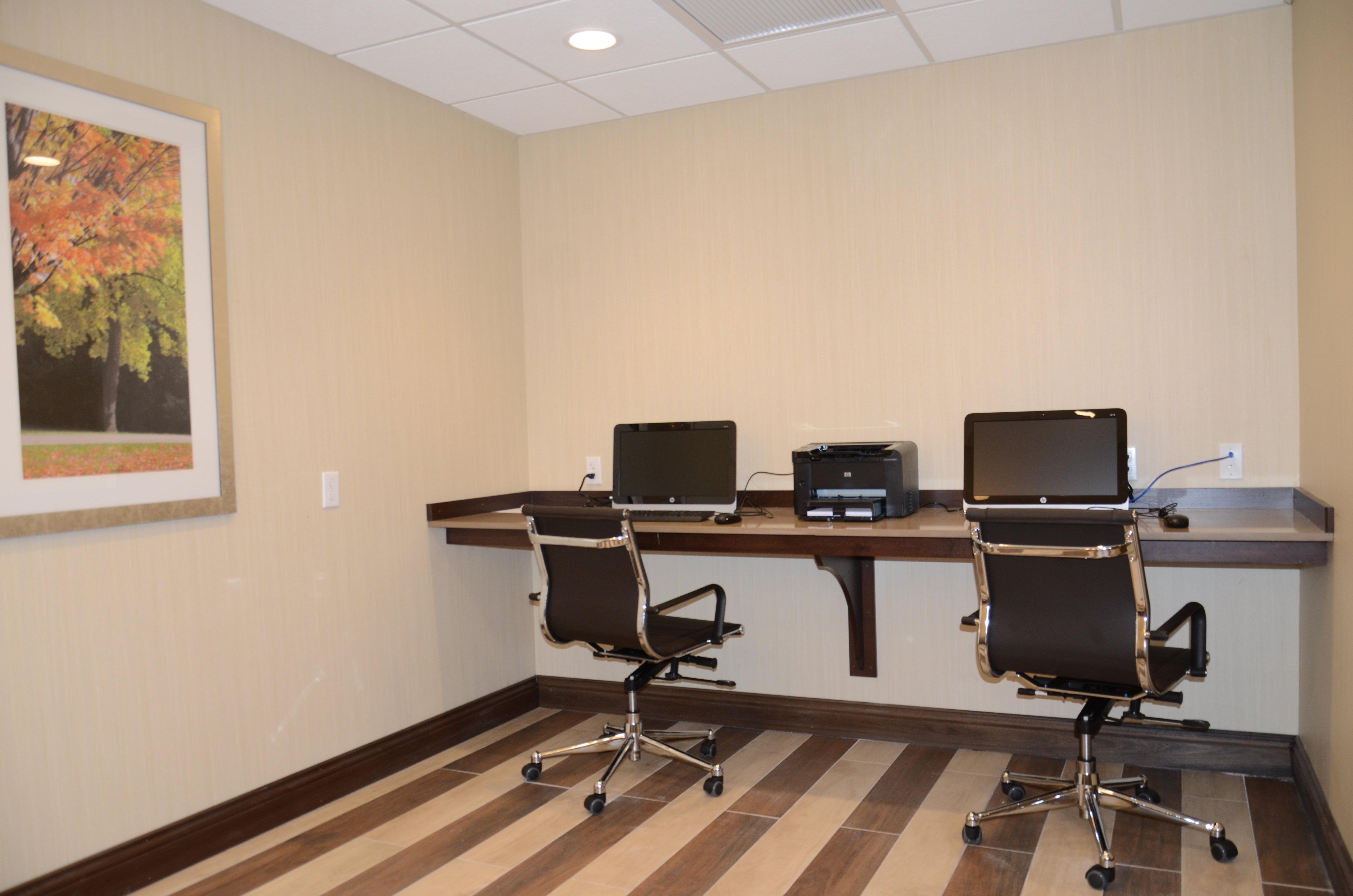 Holiday Inn Express & Suites Cheektowaga North East By Ihg Exterior photo