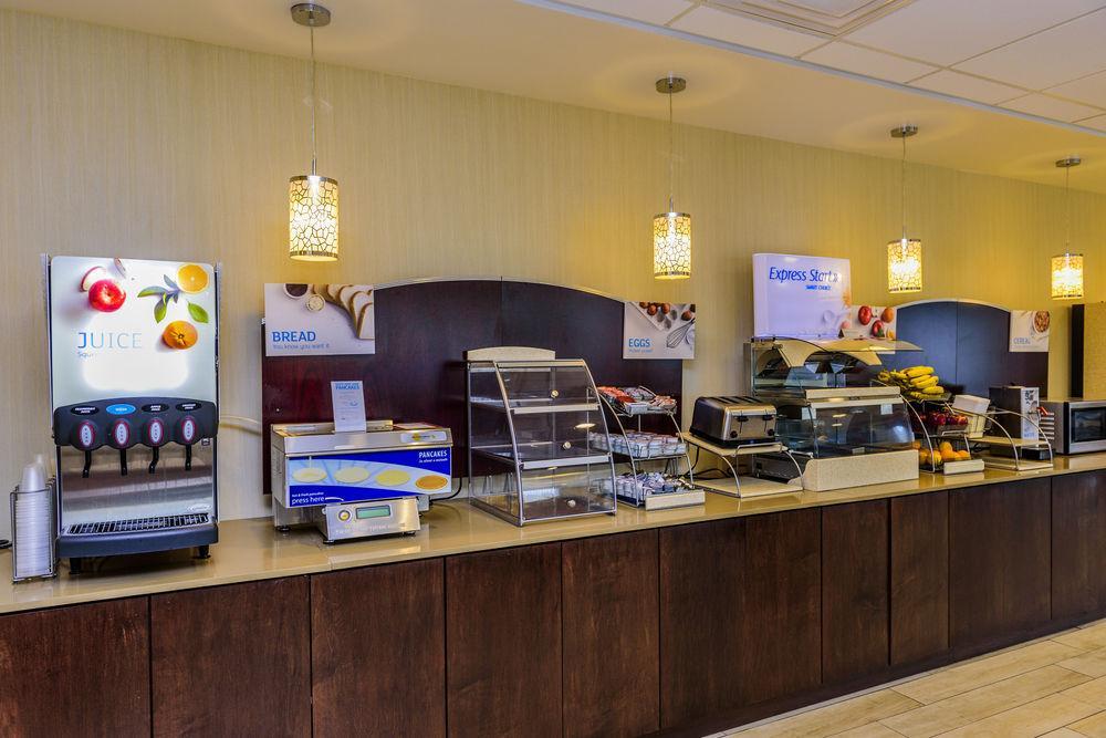 Holiday Inn Express & Suites Cheektowaga North East By Ihg Exterior photo